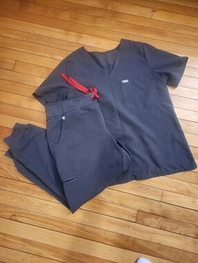 Figs Women's Charcoal Jogger Scrub Pants with Red Drawstring